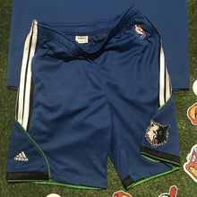 Load image into Gallery viewer, Adidas NBA Minnesota Timberwolves Youth Warm Up Set Sample Size Medium