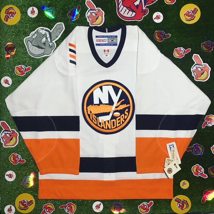 NY ISLANDERS AUTHENTIC HOCKEY JERSEY SIZE 48 XL