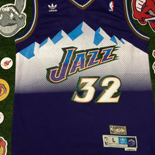 Load image into Gallery viewer, Karl Malone #32 Utah Jazz Men&#39;s adidas Throwback Classics Swingman Jersey Size Large