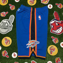 Load image into Gallery viewer, ADIDAS OKLAHOMA CITY THUNDER SHORRS